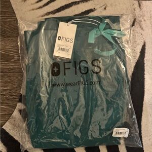 Figs Hunter Green Women’s Zamora TALL Joggers - SMALL 2.0